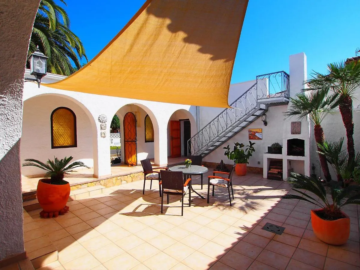 Villa Alberes By Interhome Empuriabrava 0*,  Hiszpania